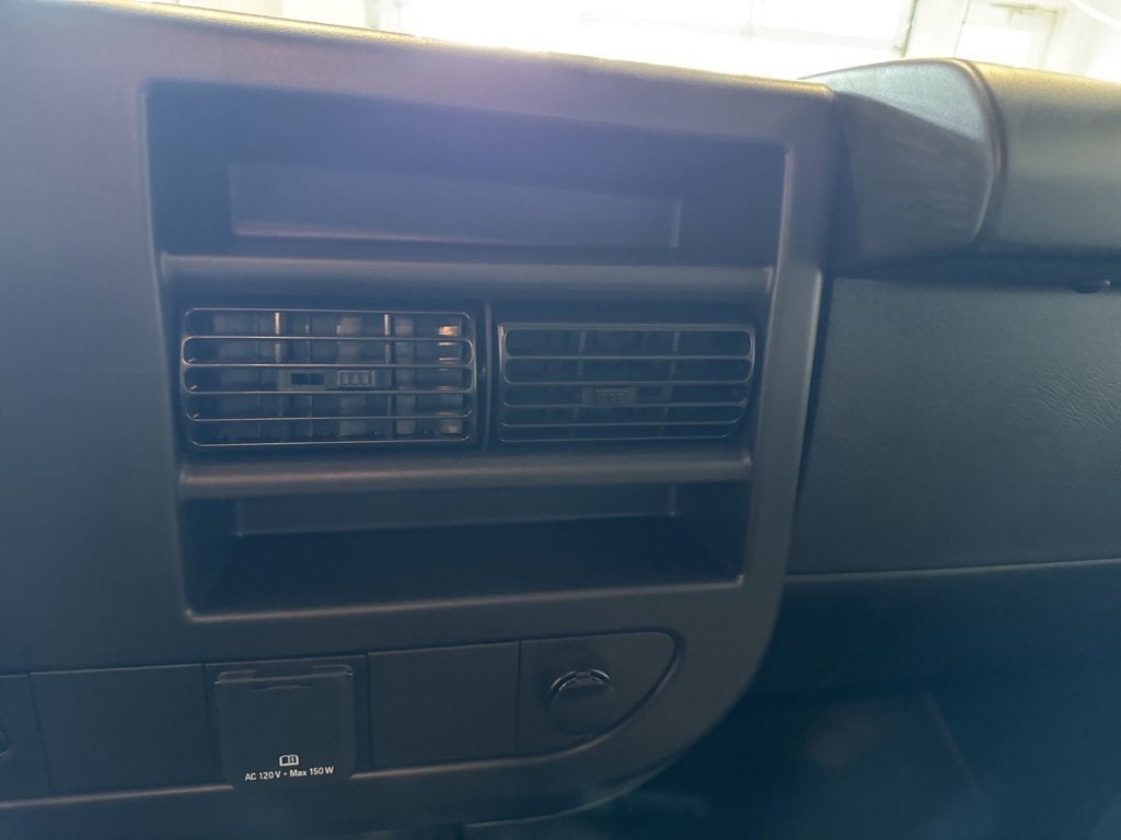 2025 GMC Savana Cargo 2500 Work Van