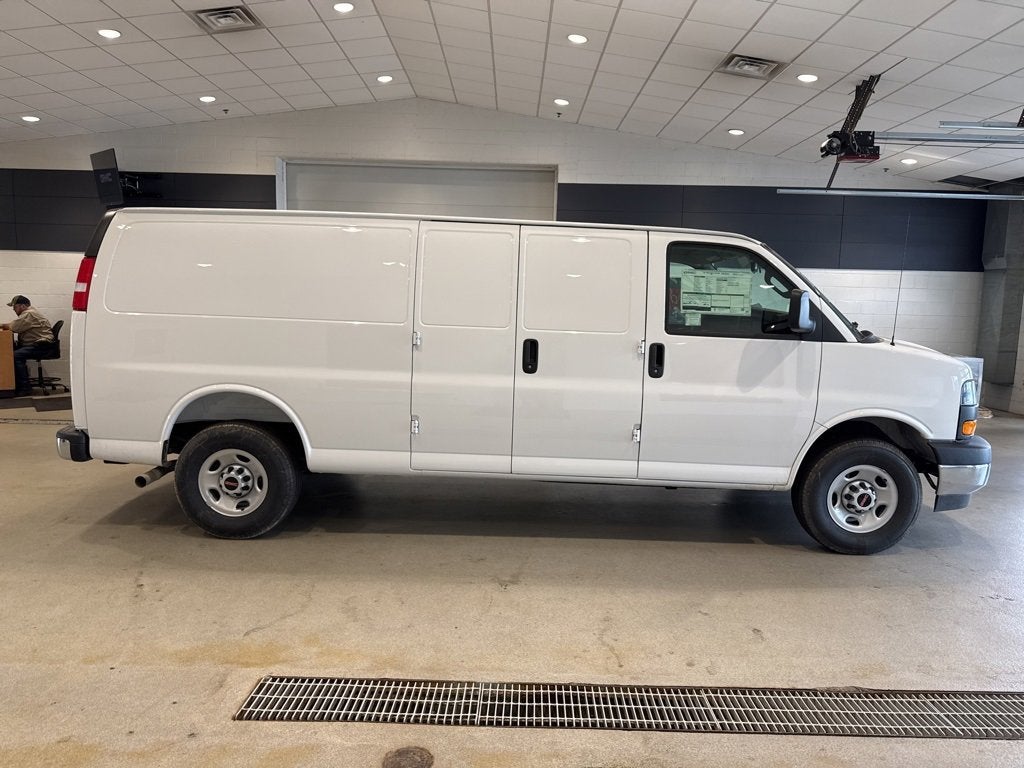 2025 GMC Savana Cargo 2500 Work Van