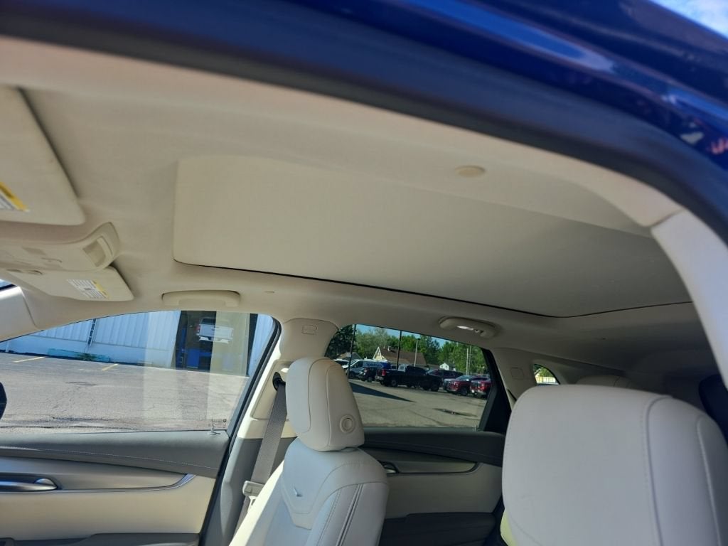 2023 Cadillac XT5 Premium Luxury