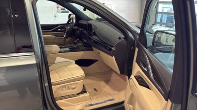2023 Cadillac Escalade ESV Premium Luxury