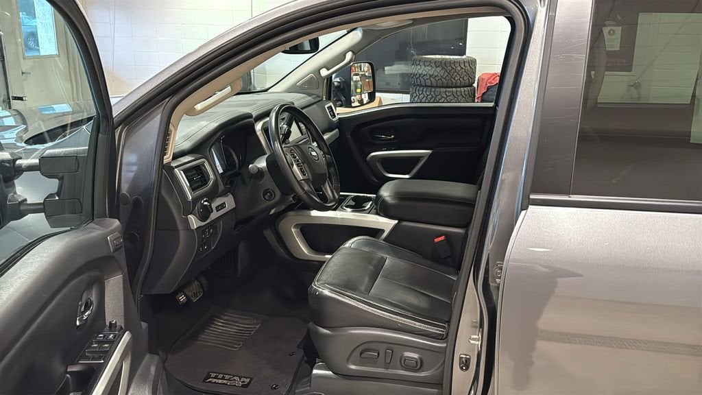 2019 Nissan Titan PRO-4X