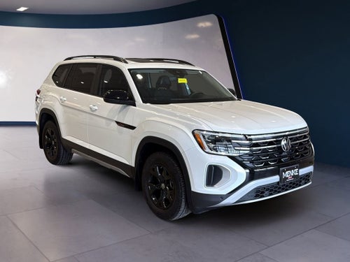 2024 Volkswagen Atlas 2.0T Peak Edition SEL