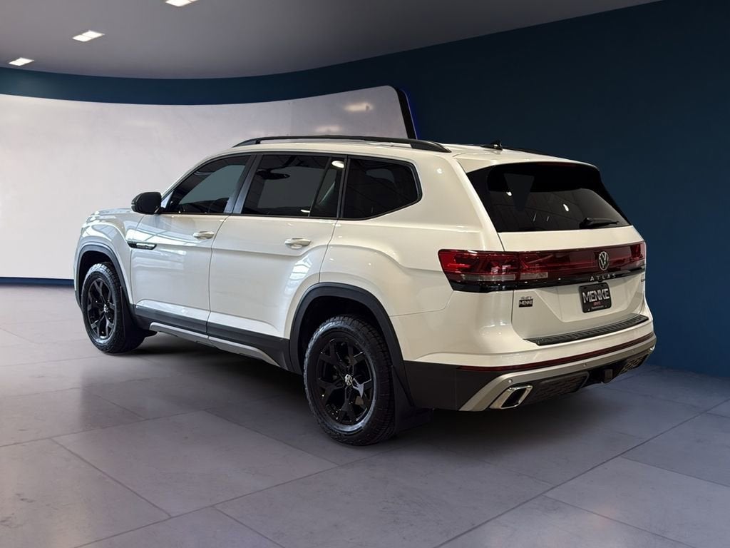 2024 Volkswagen Atlas 2.0T Peak Edition SEL