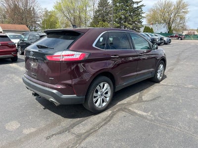 2022 Ford Edge Titanium