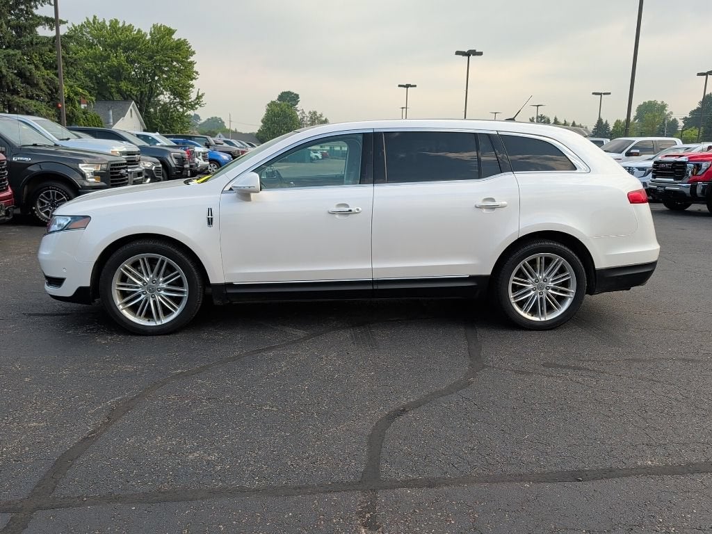 2018 Lincoln MKT Reserve