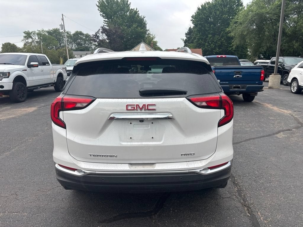2021 GMC Terrain SLT
