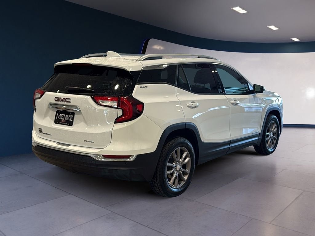 2022 GMC Terrain SLT