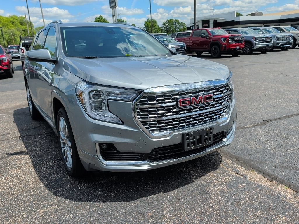 2023 GMC Terrain Denali