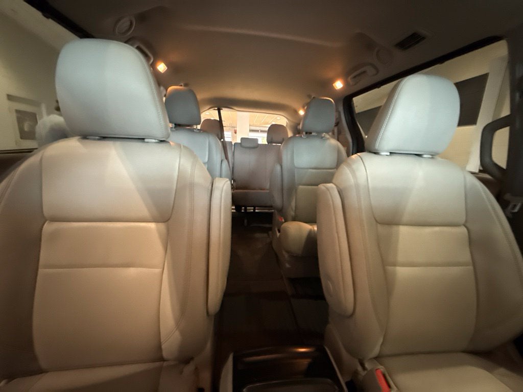 2020 Toyota Sienna XLE