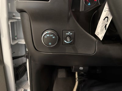 2025 GMC Savana Cutaway 3500 1WT