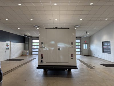 2025 GMC Savana Cutaway 3500 1WT
